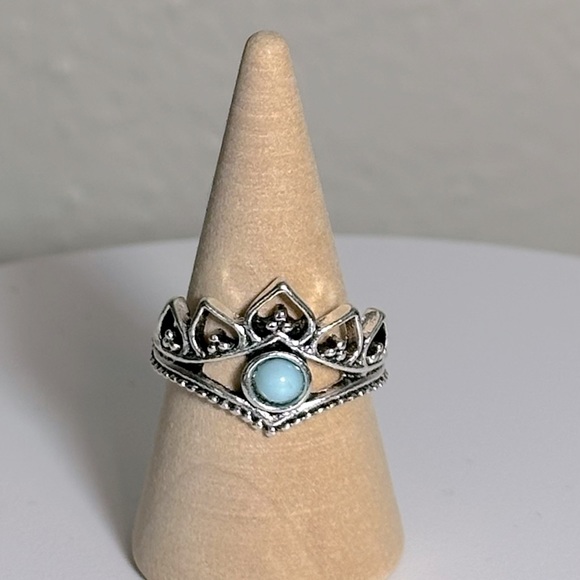 New Turquoise Stone Silver Ring Size 7 1/2 Jewelry Cleaning Cloth - Picture 1 of 4